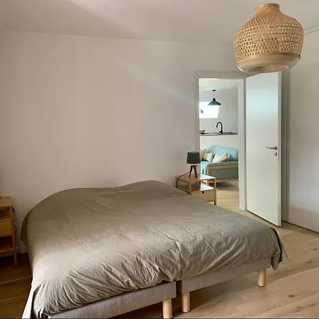 A 200m De La Apartment *