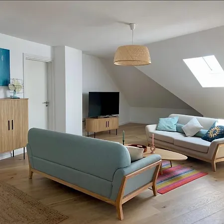 A 200m De La Apartment